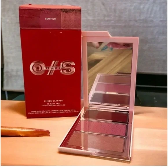 O/S One/Size Patrick Starr 3D Cheek Clapper Berry Gay - Picture 2 of 5